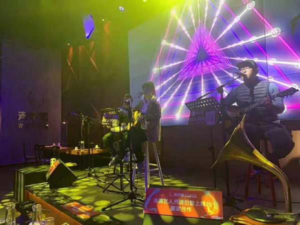 Zhangdian locals give big thumbs-up to New Year's Eve gigs